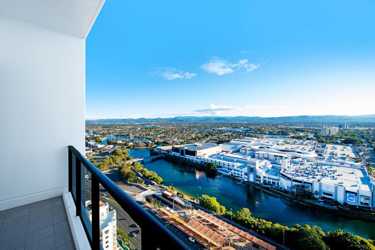 มันตรา เซียร์รา แกรนด์ บรอดบีช Aparthotel โกลด์โคสต์ ภายนอก รูปภาพ