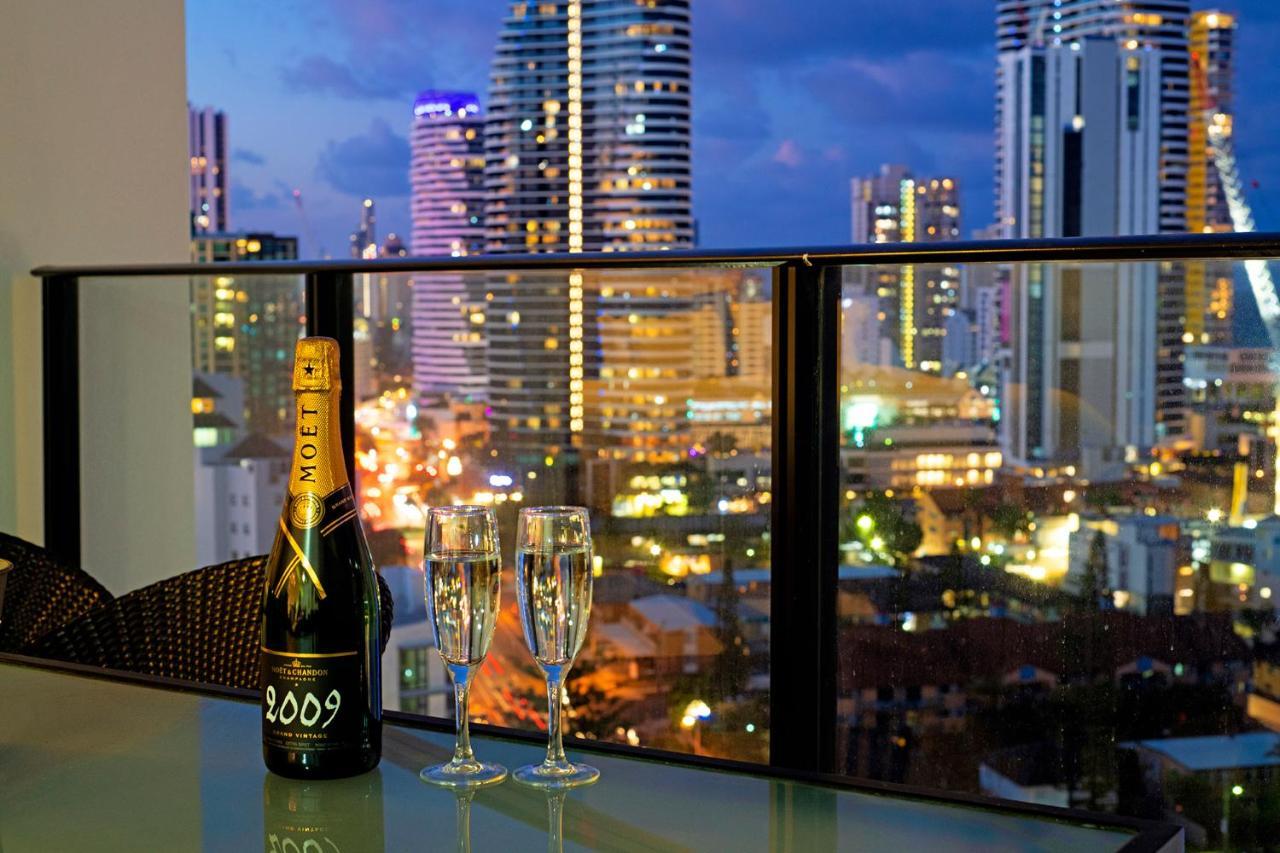 มันตรา เซียร์รา แกรนด์ บรอดบีช Aparthotel โกลด์โคสต์ ภายนอก รูปภาพ
