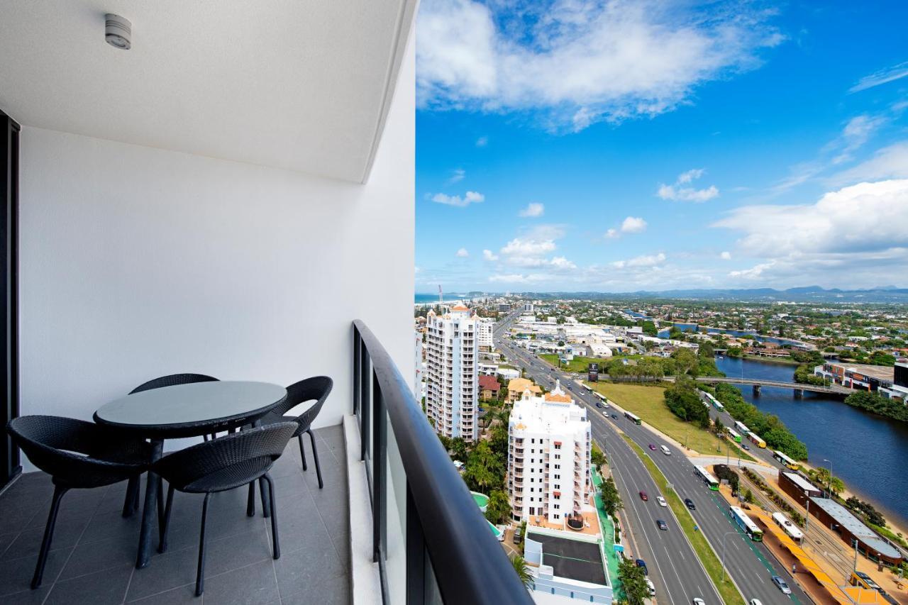 มันตรา เซียร์รา แกรนด์ บรอดบีช Aparthotel โกลด์โคสต์ ภายนอก รูปภาพ