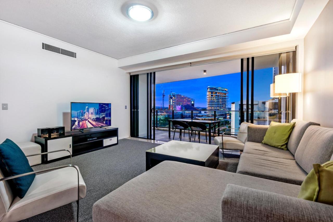 มันตรา เซียร์รา แกรนด์ บรอดบีช Aparthotel โกลด์โคสต์ ภายนอก รูปภาพ