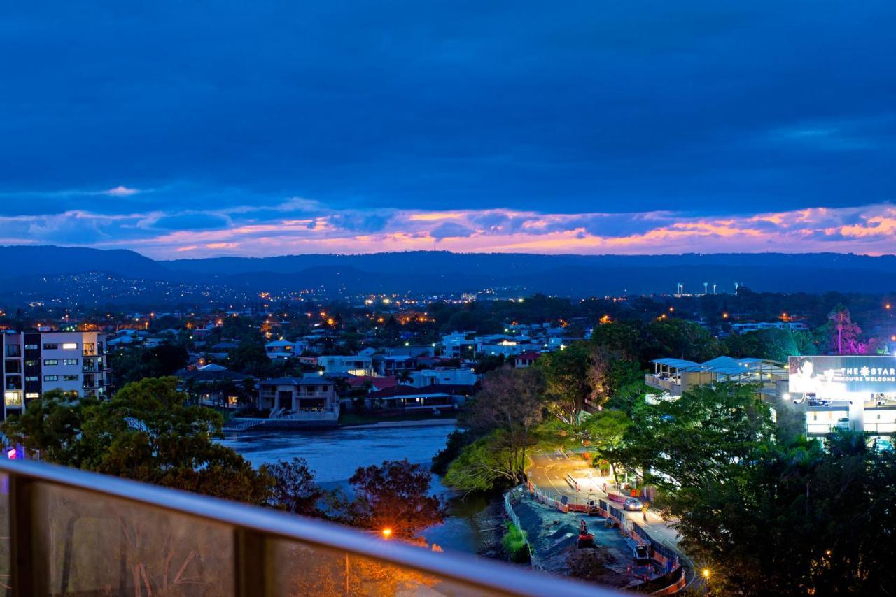 มันตรา เซียร์รา แกรนด์ บรอดบีช Aparthotel โกลด์โคสต์ ภายนอก รูปภาพ